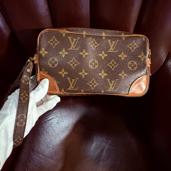 Louis Vuitton Marly Dragonne Clutch EUC - Picture 2 of 7